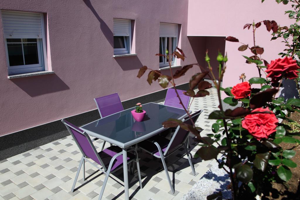 Apartments Fiora Premantura Εξωτερικό φωτογραφία