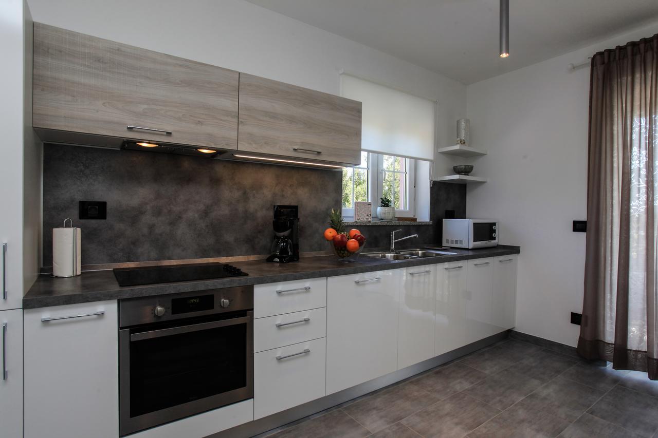 Apartments Fiora Premantura Εξωτερικό φωτογραφία