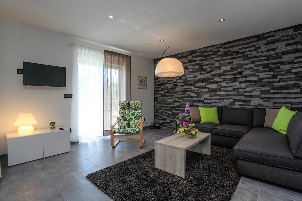 Apartments Fiora Premantura Εξωτερικό φωτογραφία