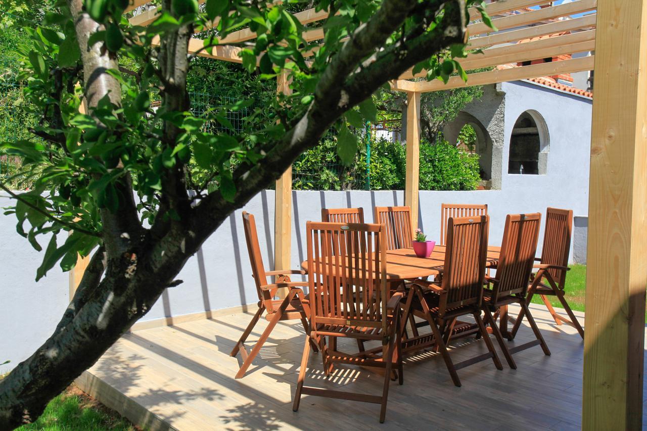Apartments Fiora Premantura Εξωτερικό φωτογραφία