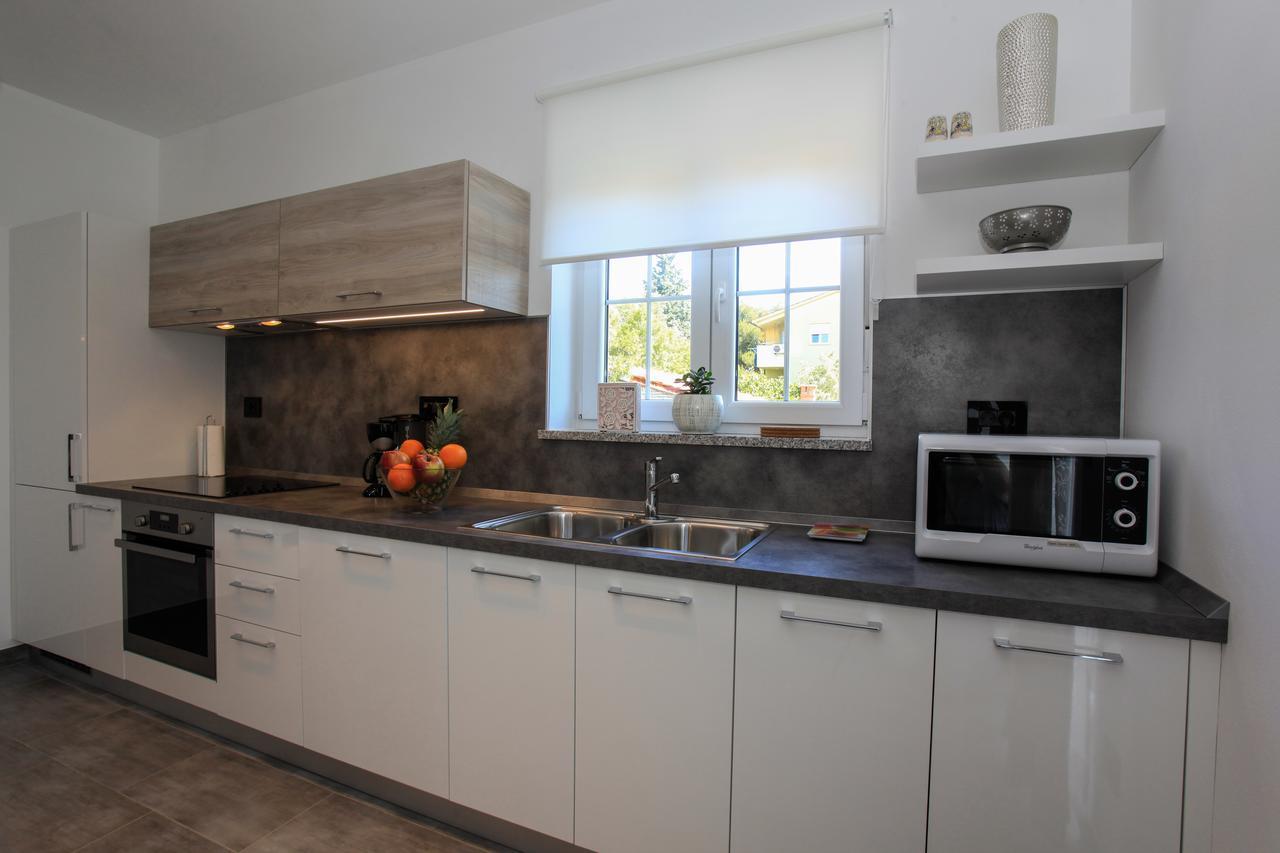 Apartments Fiora Premantura Εξωτερικό φωτογραφία