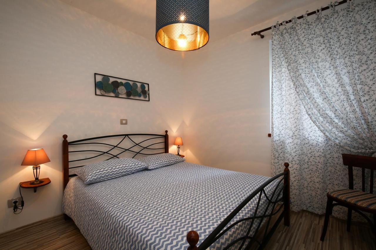Apartments Fiora Premantura Εξωτερικό φωτογραφία